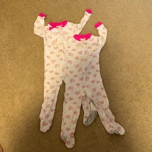 Pijamas 8 sets some of them never wear. In great condition 2-3 T